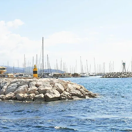 Renove Avec Garage Et Climatisation Au Lavandou - Fr-1-251-850 Apartament *