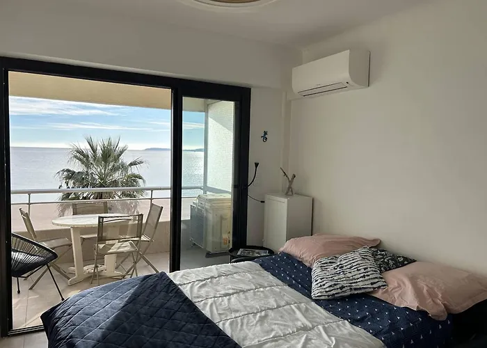 Renove Avec Garage Et Climatisation Au Lavandou - Fr-1-251-850 Апартаменти *